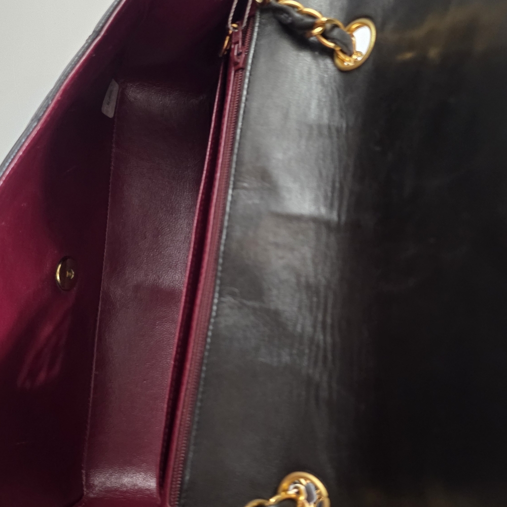 Chanel Diana In Lambskin Leather - Picture 5 of 10